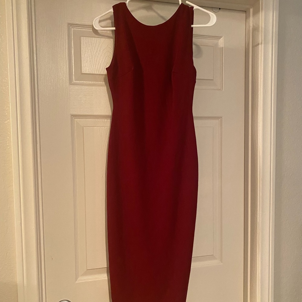 Lulu’s dress with unique back